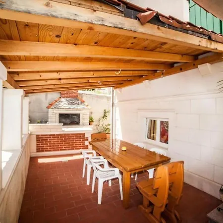 Appartamento Sea Terrace Sutivan